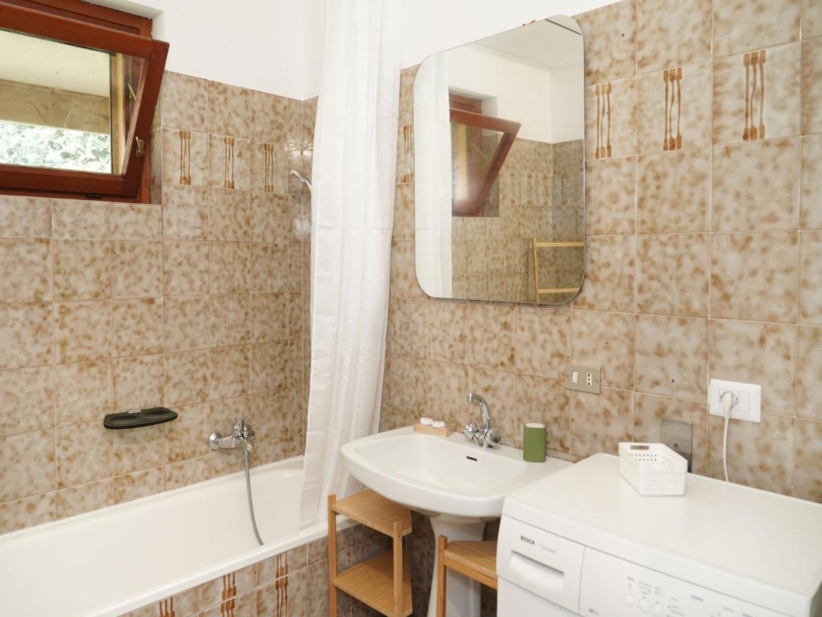 Studio Hermitage-4 By Interhome Porto Valtravaglia Exteriör bild